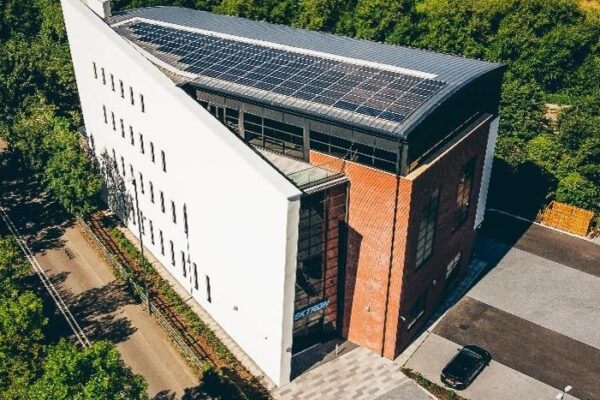 How to build a Technology Centre – in 2 minutes and 45 seconds!